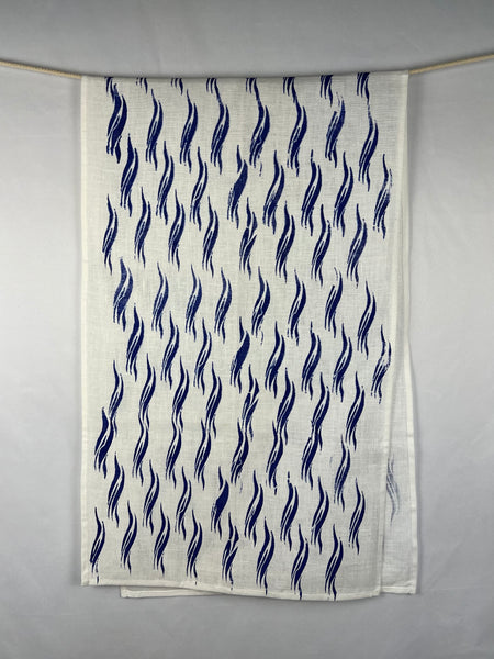 sea la vie -  coastal blue waves white linen table runner